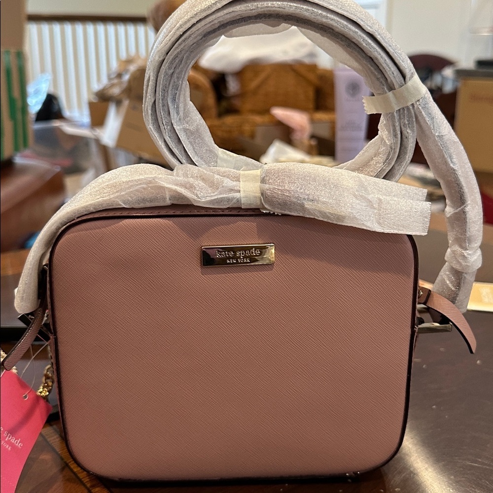 Kate Spade Newbury Lane Cammie Crossbody Bag in Rose Dust Saffiano Leather NWT - Picture 3 of 5